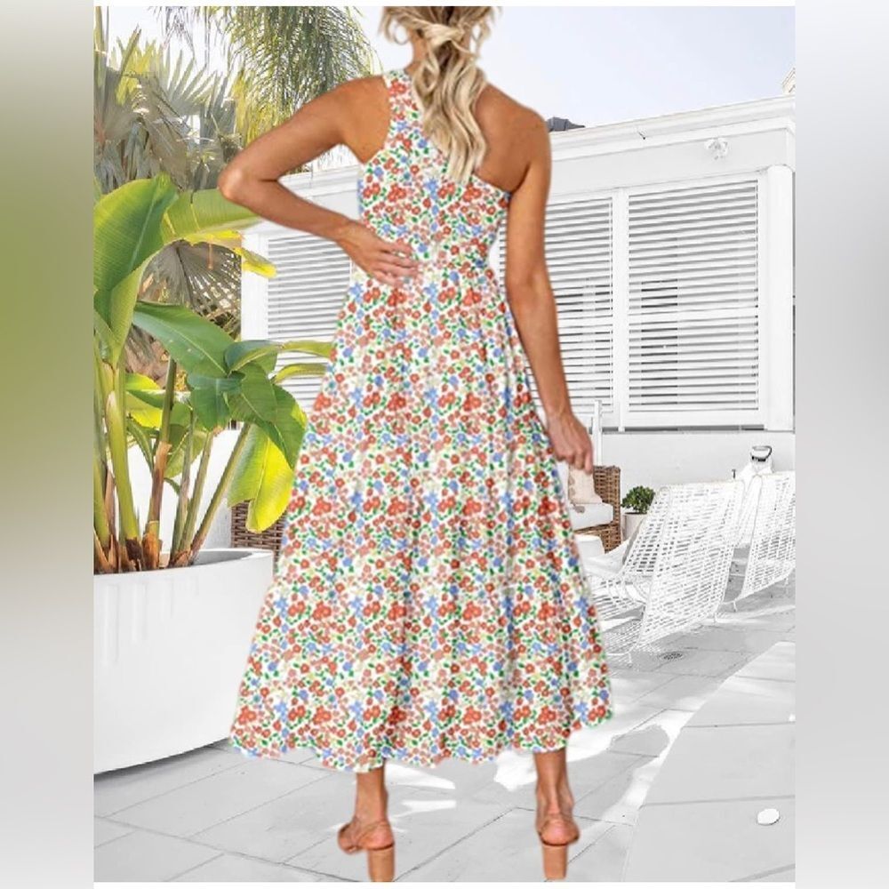 💐 Size medium one shoulder smocked floral midi dress🌸 - Picture 2 of 4
